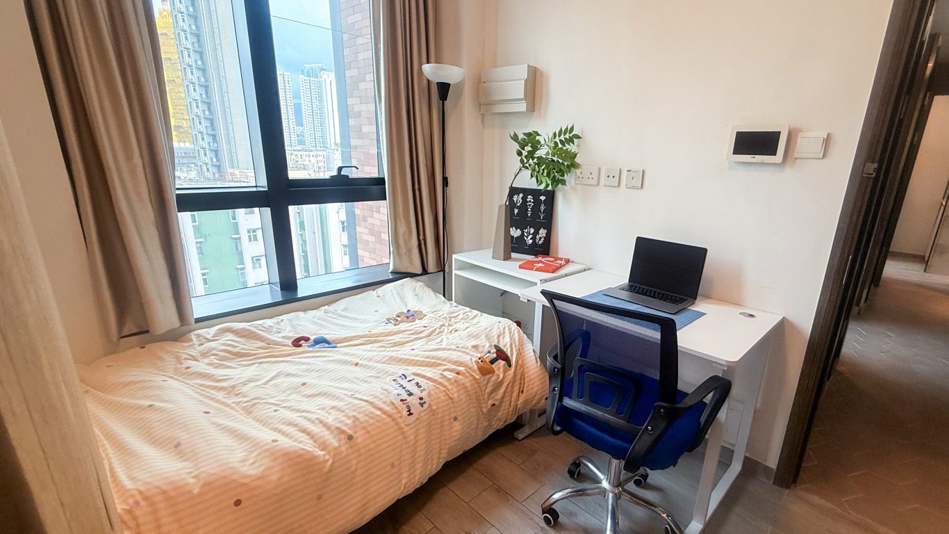 Bright and tranquil Y11 Student Residence offers private single rooms with large floor-to-ceiling windows